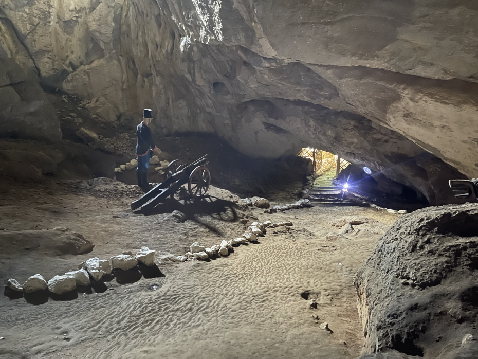 Motorradtour Tumänien Veterani Cave